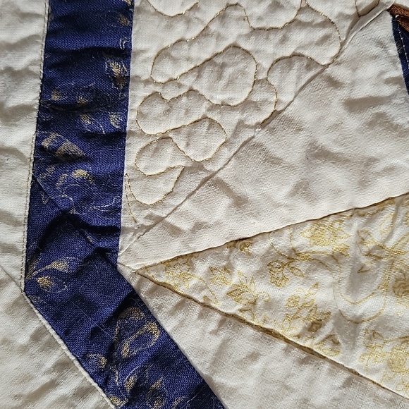 Handcrafted Quilted Table Runner - Picture 7 of 7